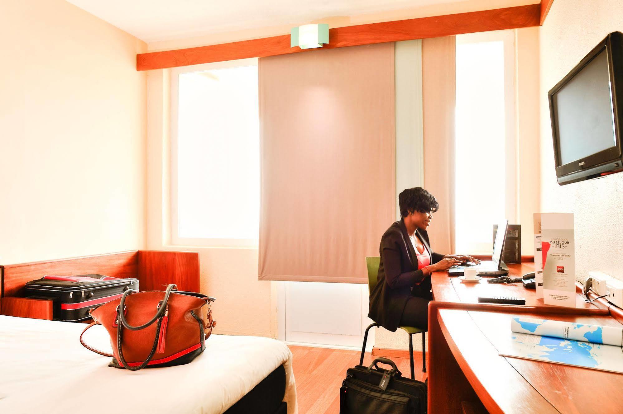 Hotel Ecole Lebenin ロメ エクステリア 写真