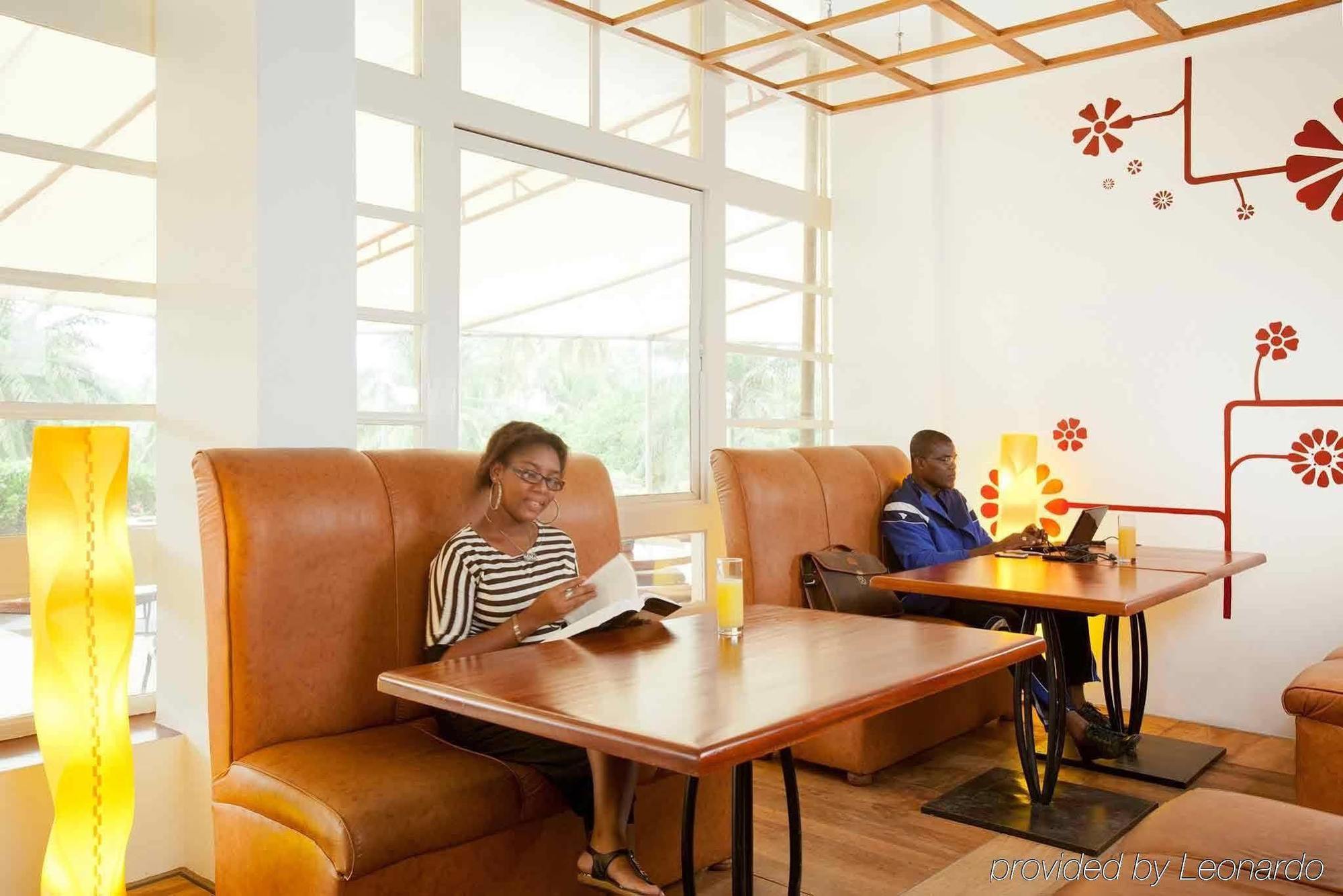 Hotel Ecole Lebenin ロメ エクステリア 写真