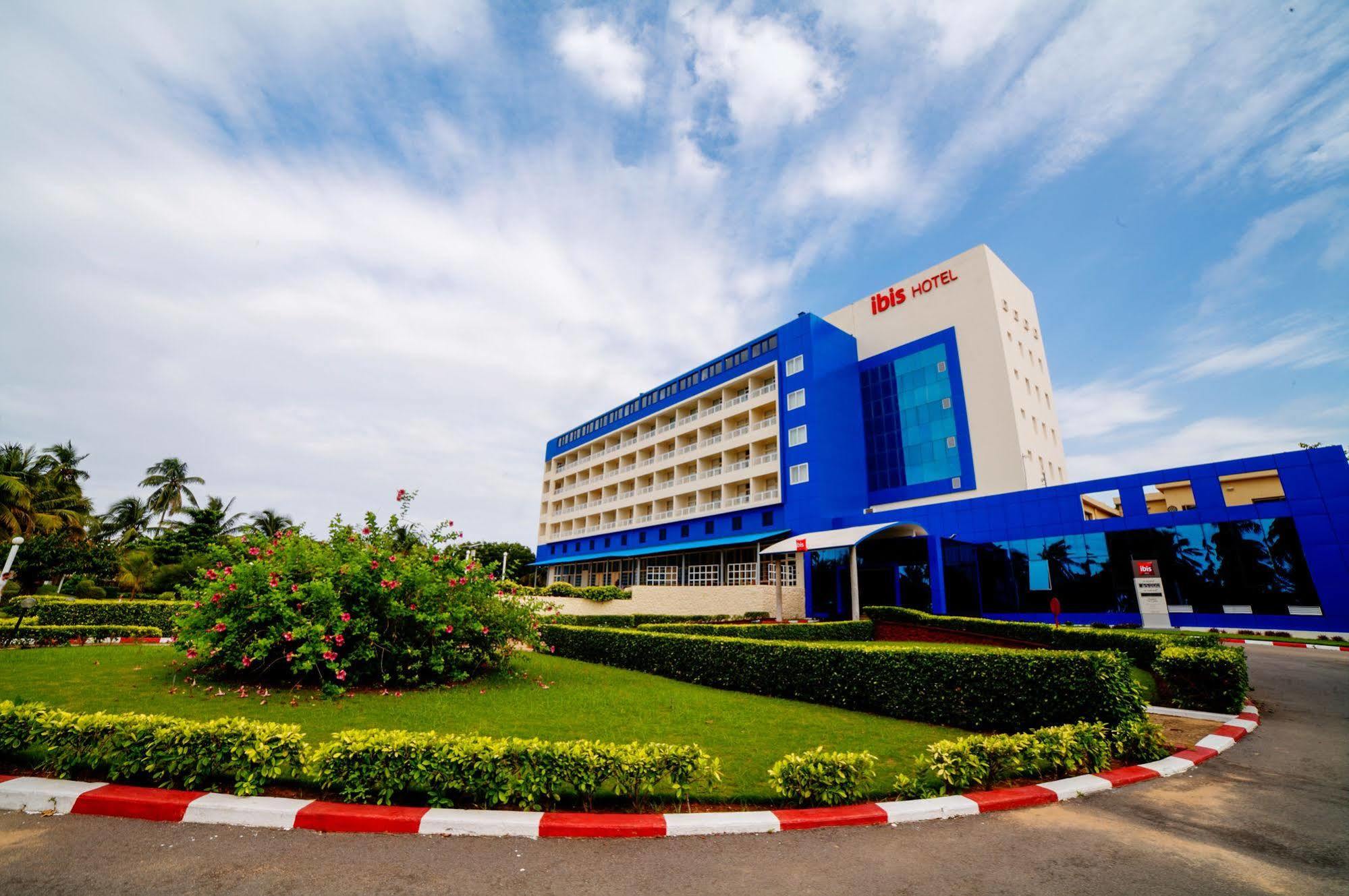 Hotel Ecole Lebenin ロメ エクステリア 写真